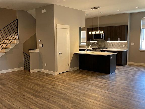 2nd image of 5808 Lindell Ave #102