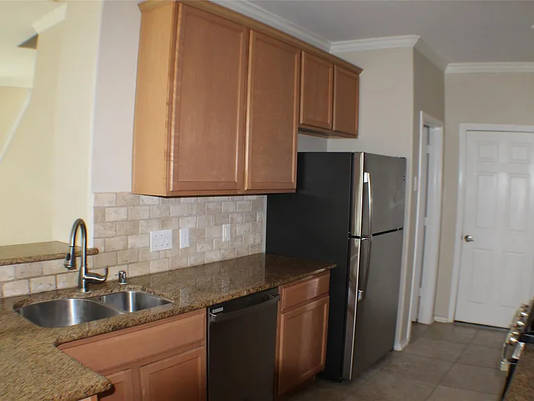 6431 Densberry Ln — Photo 13