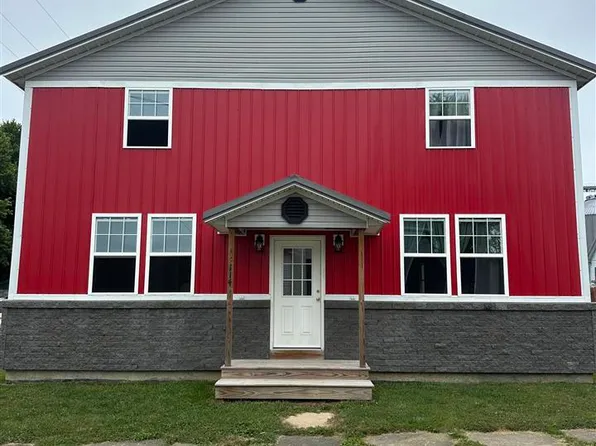 114 N Pillsbury St, Milroy, IN 46156