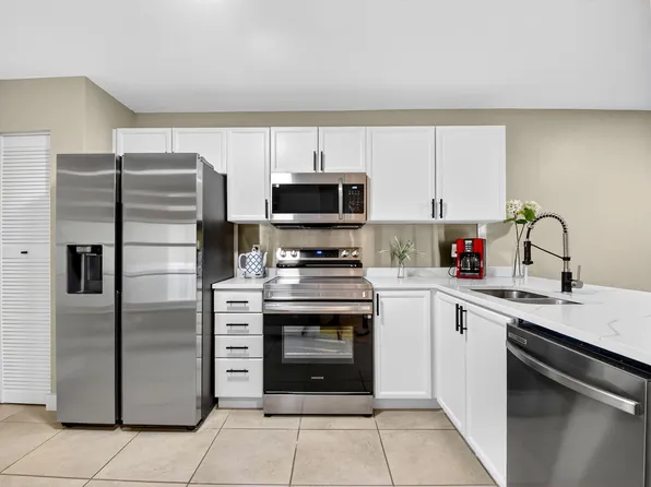 203 Maplewood Drive, Greenacres, FL 33415