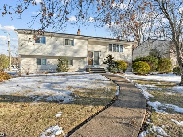 24 Fieldstone Dr, Livingston Twp., NJ 07039
