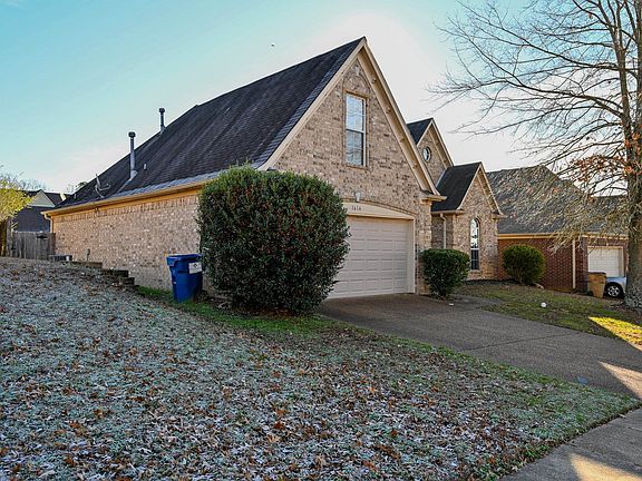 2nd image of 1616 Sawmill Creek Ln