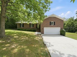 503 E Orange St, Mebane, NC 27302