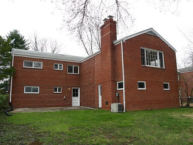 2nd image of 508 Dennis Ave