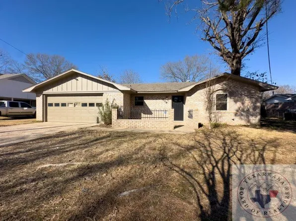209 Cherokee Trl, Texarkana, TX 75501
