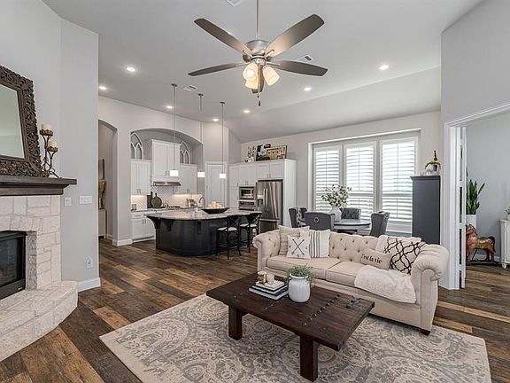 4th image of 1651 Star Creek Dr