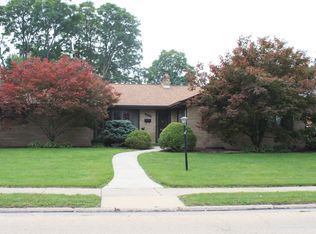 505 W 14th St, Sterling, IL 61081