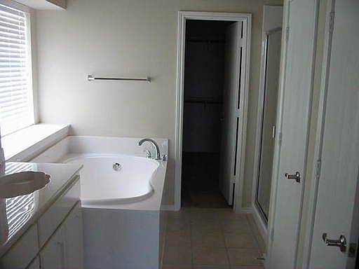 5th image of 9621 Minton Dr