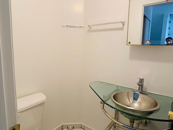 3rd image of 27 Aspen Knolls Way