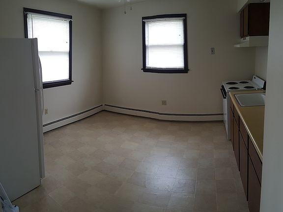 5th image of 1974 Wolosyn Cir APT 4