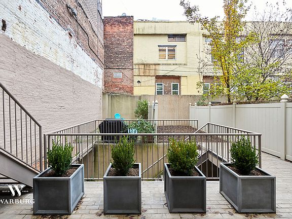 2nd image of 660 Bergen St #1B
