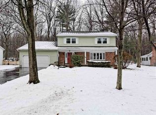 24 Pinewood Dr, Glenville, NY 12302