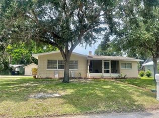 208 Lake Dale Dr, Auburndale, FL 33823