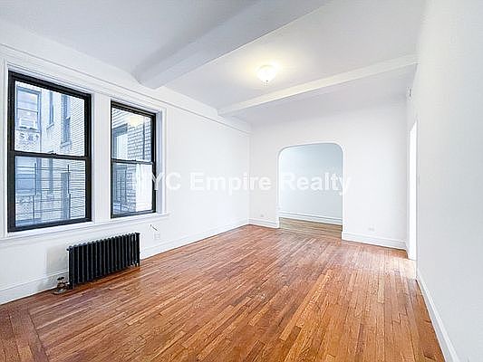 2nd image of 325 W 77th St APT 4B