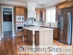 2nd image of 2605 Canterbury Trl NE