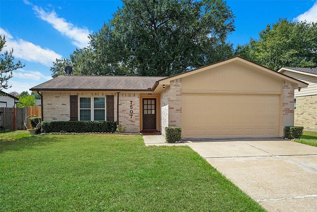 7507 Muirwood Ln, Houston, TX 77041 | Zillow