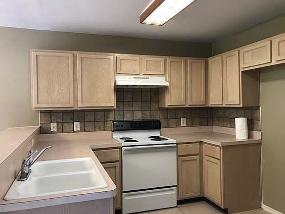 4th image of 2029 Talon Dr