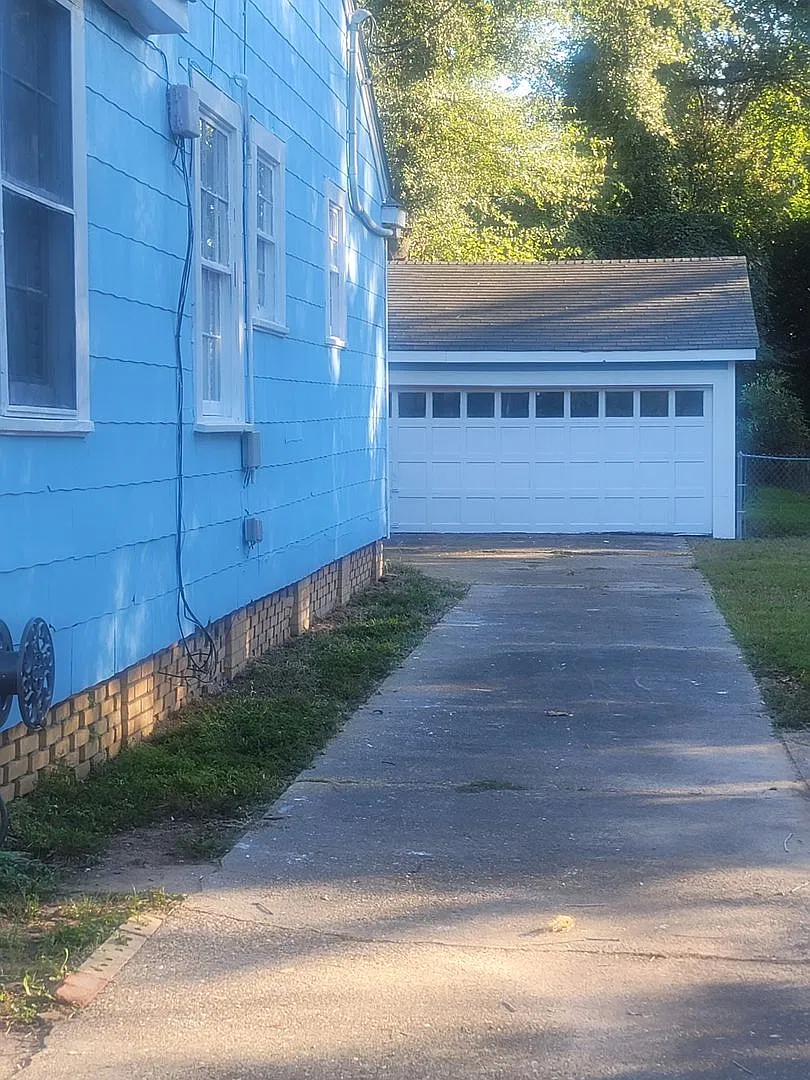 Mockingbird Realty 323 — Photo 4