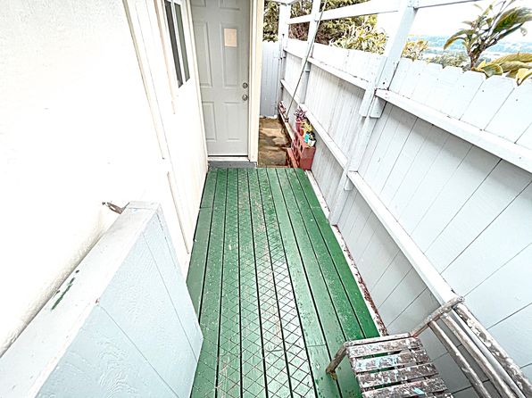 (undisclosed Address)