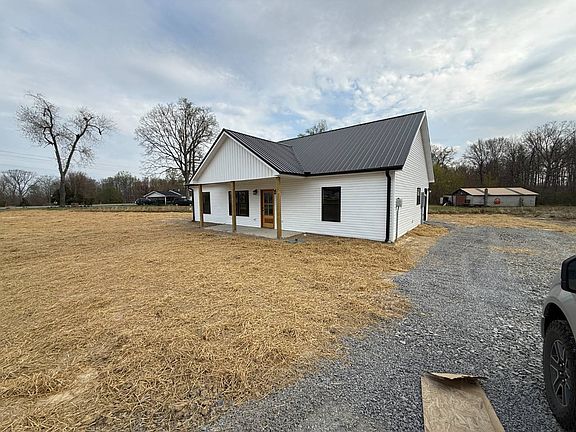 2nd image of 1664 Owenstown School Rd
