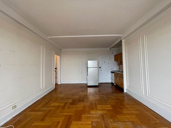 5th image of 36 Plaza St E APT 11D