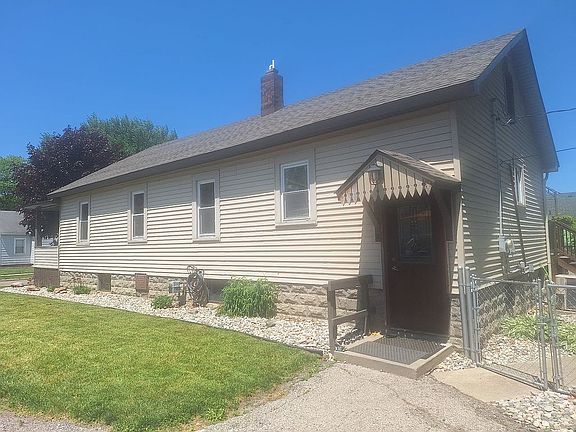3rd image of 809 Stanton St