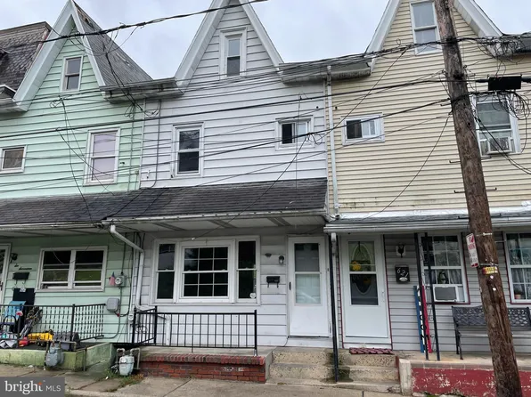 619 Harrison St, Pottsville, PA 17901
