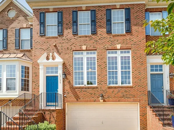 19199 Kepharts Mill Ter, Leesburg, VA 20176