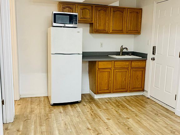 4th image of 32 Blake St #A