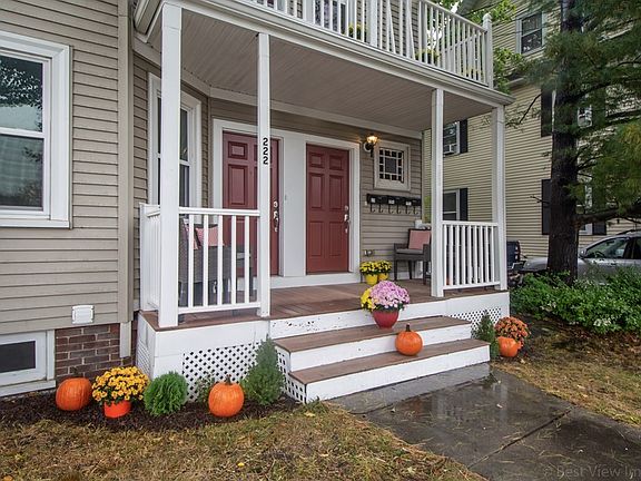 3rd image of 224 Waverley St #B