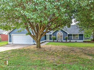 2007 Cardinal Dr, Springdale, AR 72764