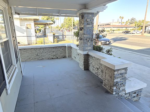 3rd image of 515 N Anaheim Blvd