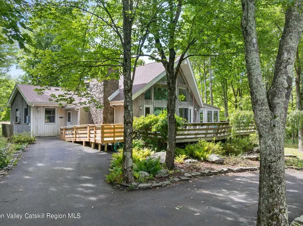 2709 Glasco Turnpike, Woodstock, NY 12498