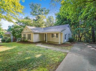 8221 Oakley Ln, Charlotte, NC 28270