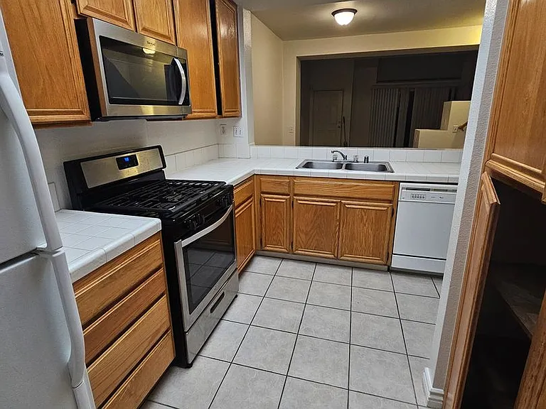 29602 Cara Way — Photo 10