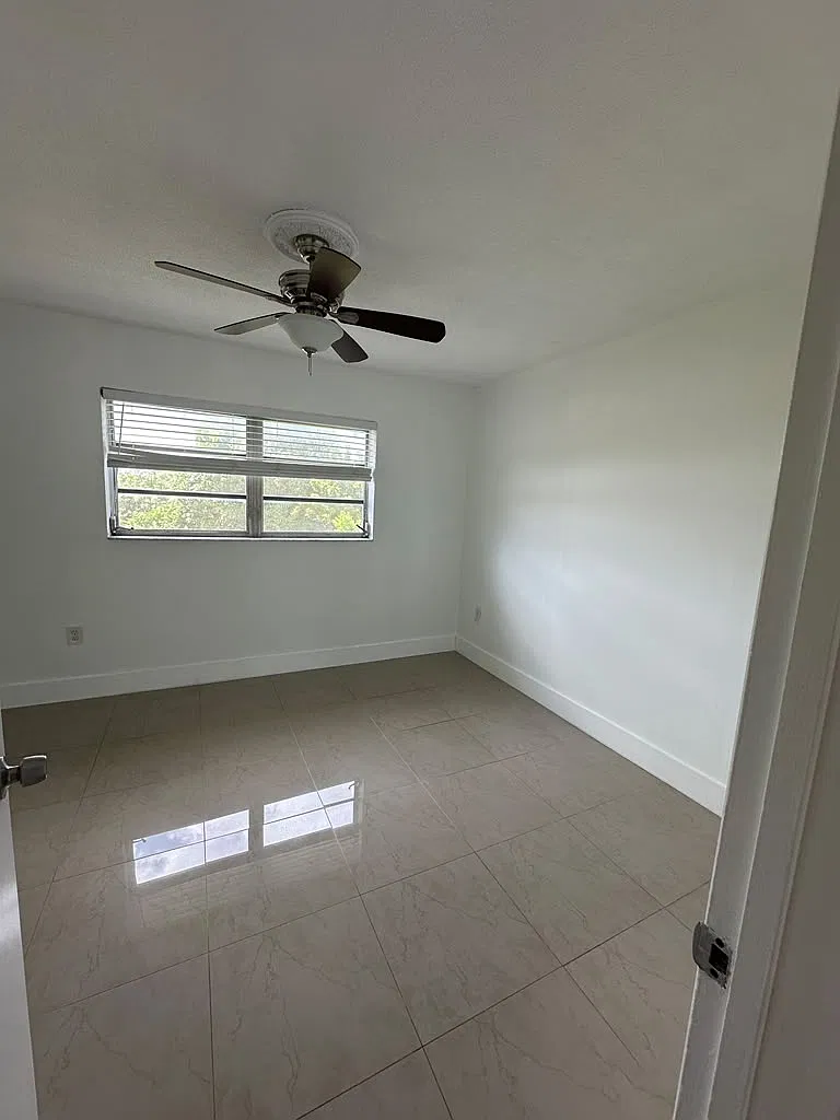 2 bed, 783 sqft, $2,300 — Photo 4