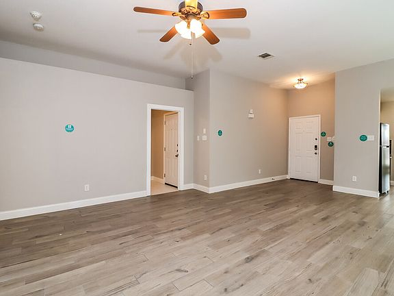 4th image of 2616 Wakecrest Dr