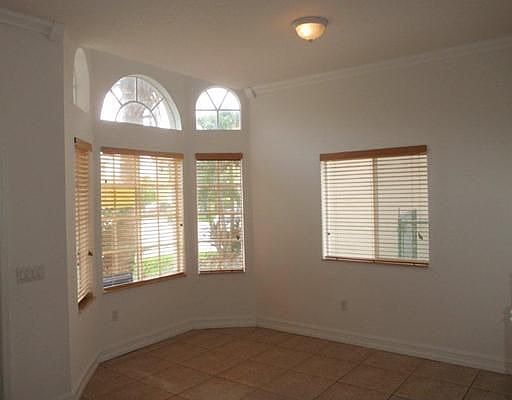 3rd image of 3057 SW 141st Ave