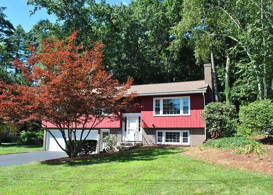 1st image of 26 Catalina Ln