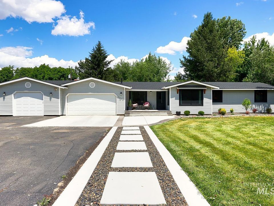 1st image of 4076 W Leland Way