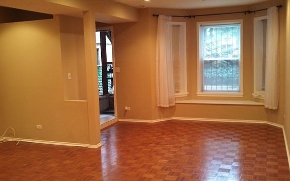 3rd image of 2524 N Wayne Ave #1