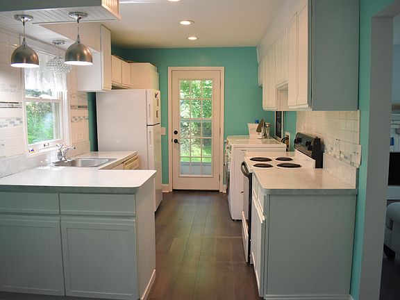 2nd image of 35804 Wanaka Blvd