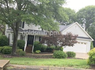 302 Pelham Falls Dr, Greer, SC 29651