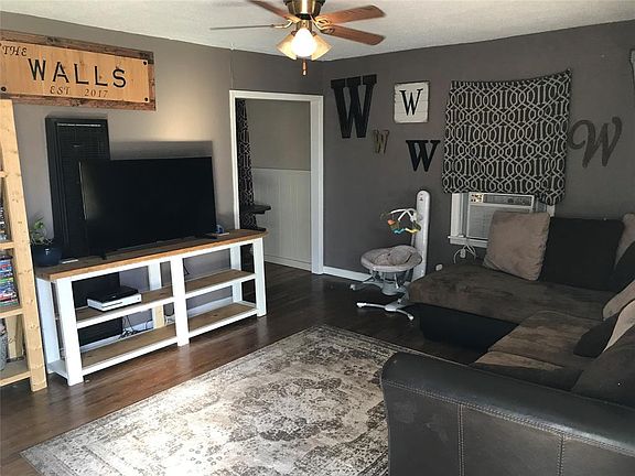 4th image of 209 W Ohara St