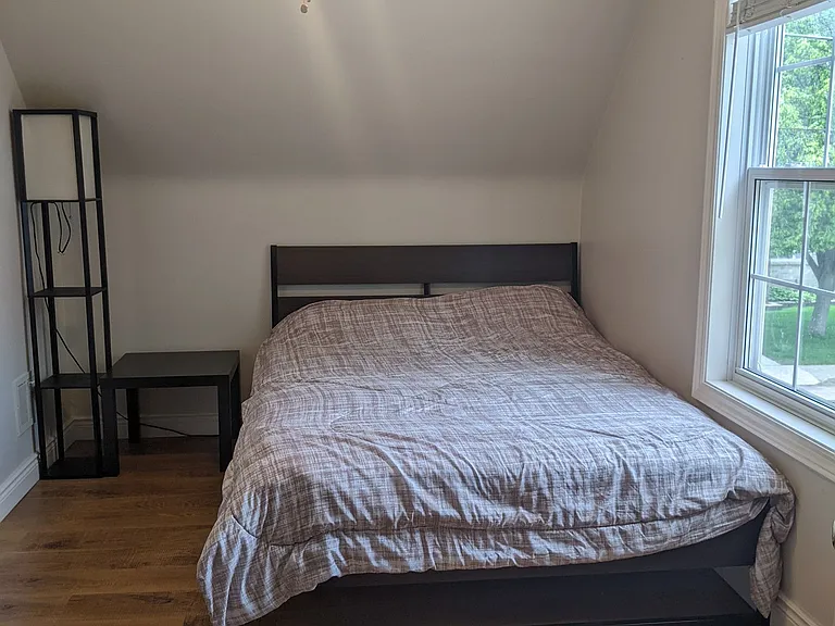 257 Dundonald Ave — Photo 10