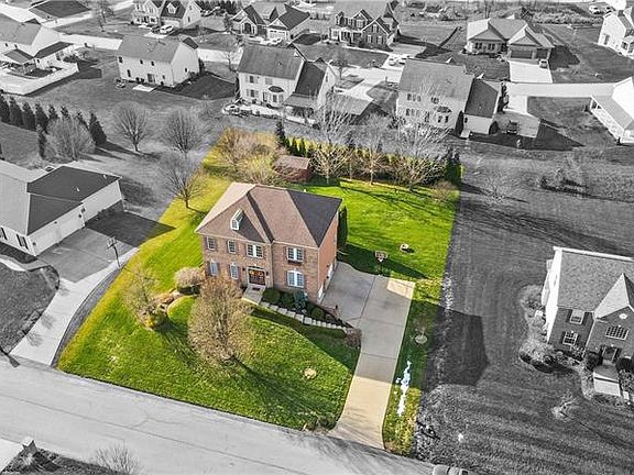 2nd image of 425 Southfield Dr