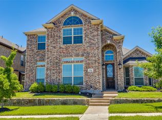 524 Castle St, Desoto, TX 75115