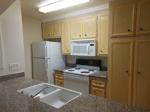 5th image of 9017 Casals St APT 3