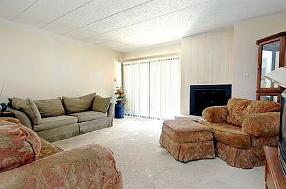 2nd image of 5515 Cromwell Ln APT G2