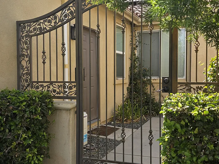 N Ofelia Dr — Photo 10